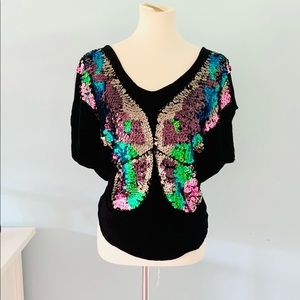 Windsor Black V-neck Butterfly Sequined T-shirt